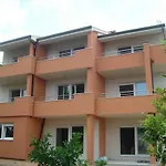 Apartamento Ljubo