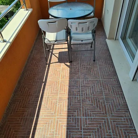 Apartment Ljubo
