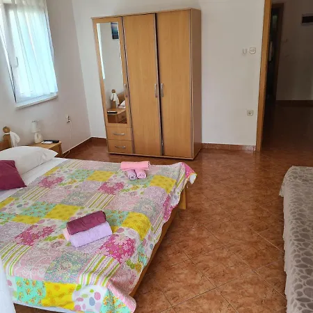 Ljubo Apartment *