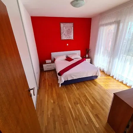 Appartement Ljubo *