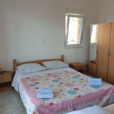 Ljubo Appartement Split