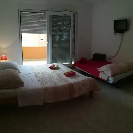 Ljubo Lägenhet Split